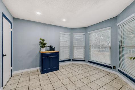 2518 Ridge Leaf San Antonio TX 78251