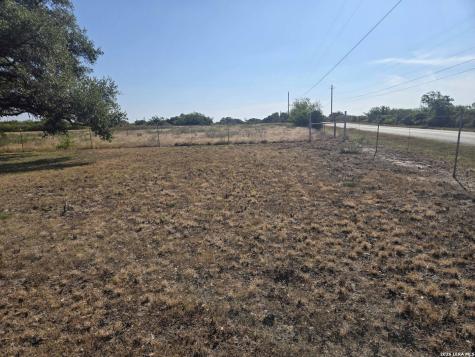 829 E Charco Road Tuleta TX 78162