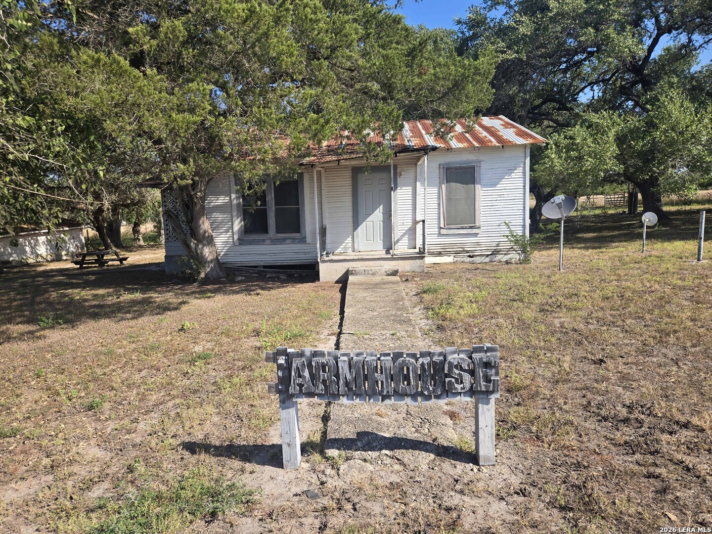 829 E Charco Road Tuleta TX 78162