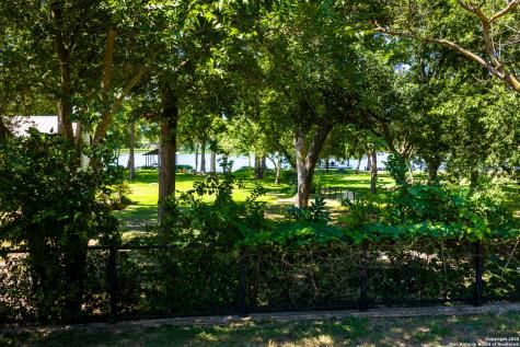 1526 -1530 Arndt New Braunfels TX 78130