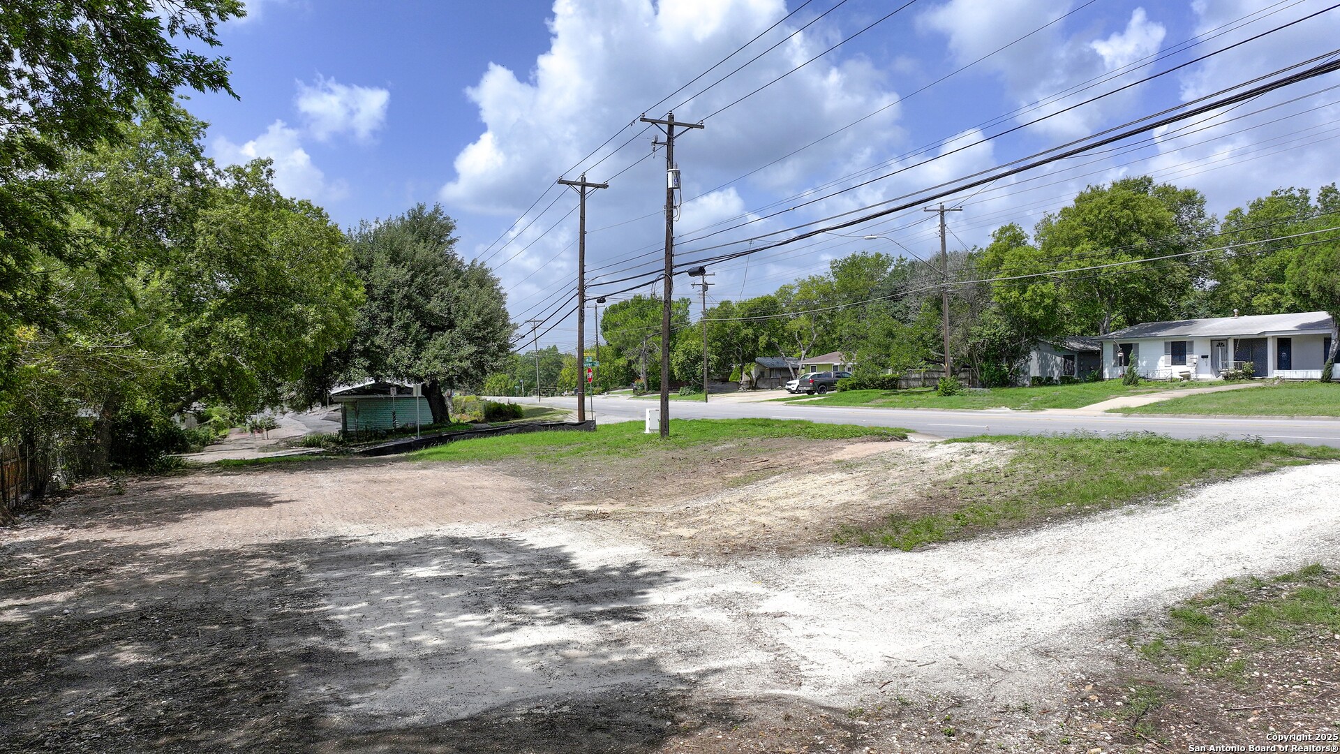 506 Clover Austin TX 78745