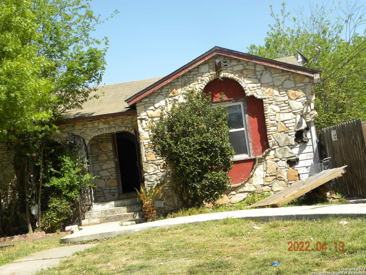 1046 Hillcrest Drive San Antonio TX 78228