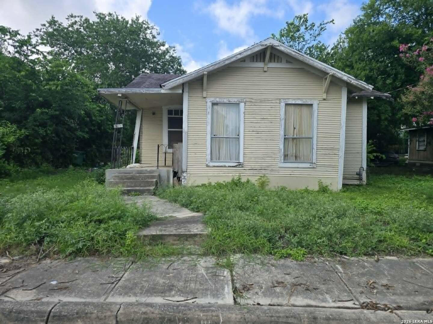 1920 & 1918 E Crockett San Antonio TX 78202
