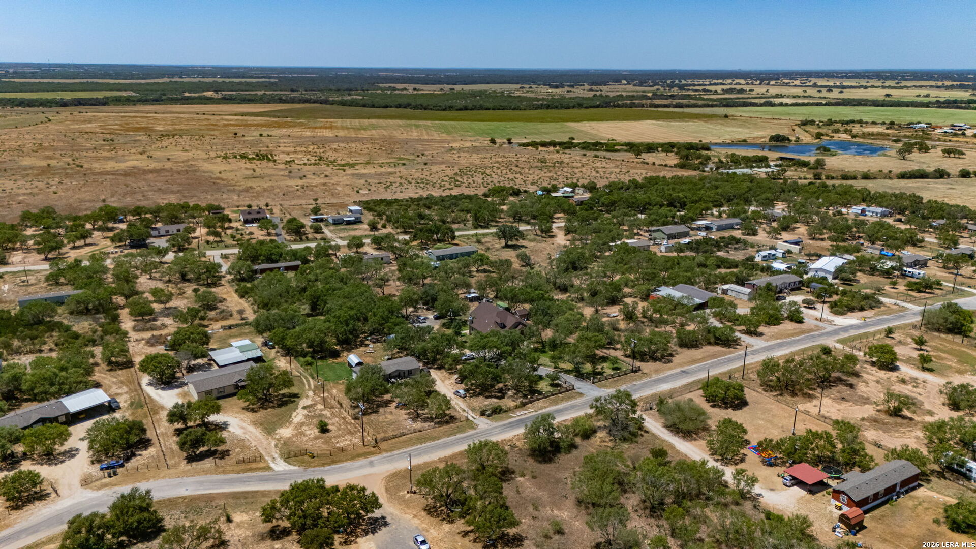 124 County Road 2662 Devine TX 78016