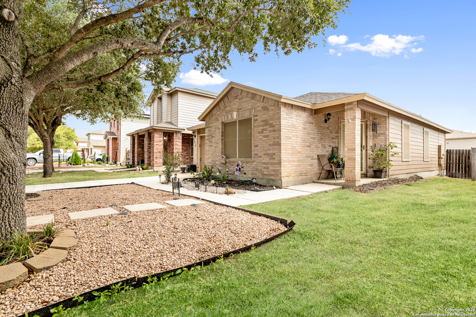 7814 Artesian Farm San Antonio TX 78239