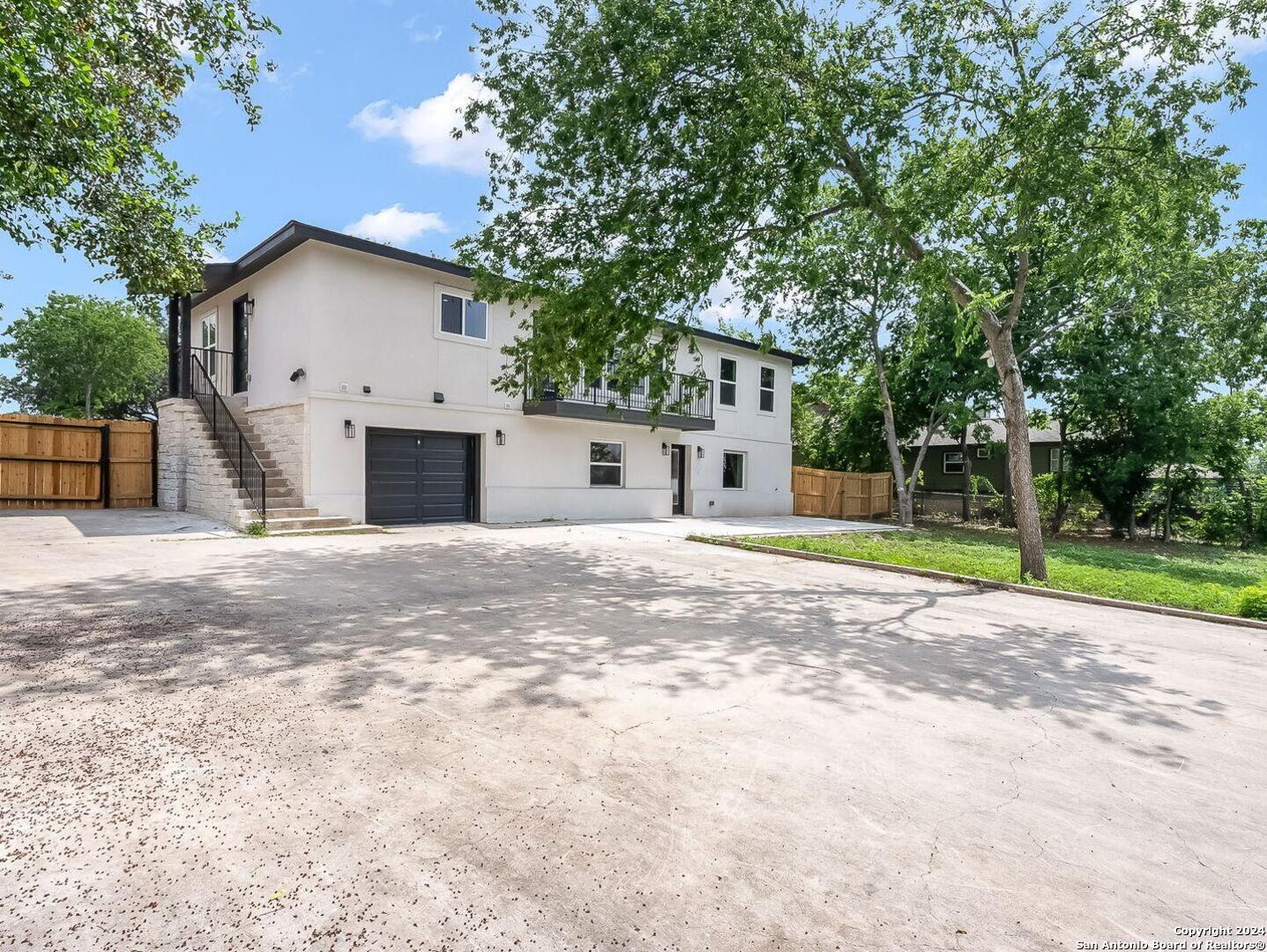 630 E Sunshine Drive San Antonio TX 78228