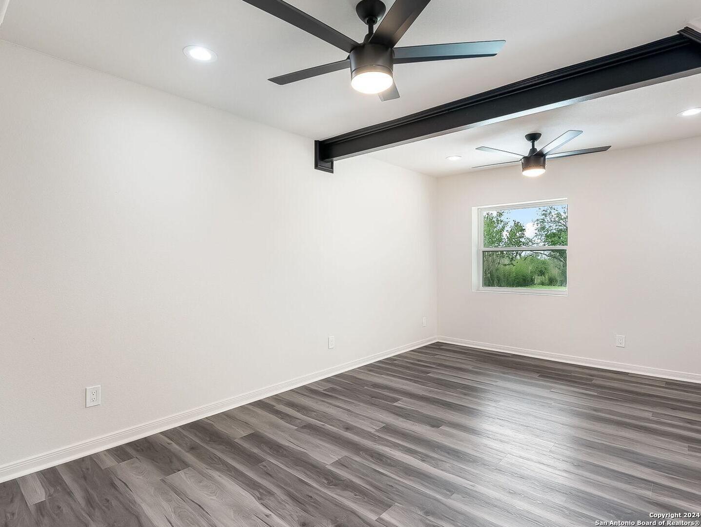 630 E Sunshine Drive San Antonio TX 78228