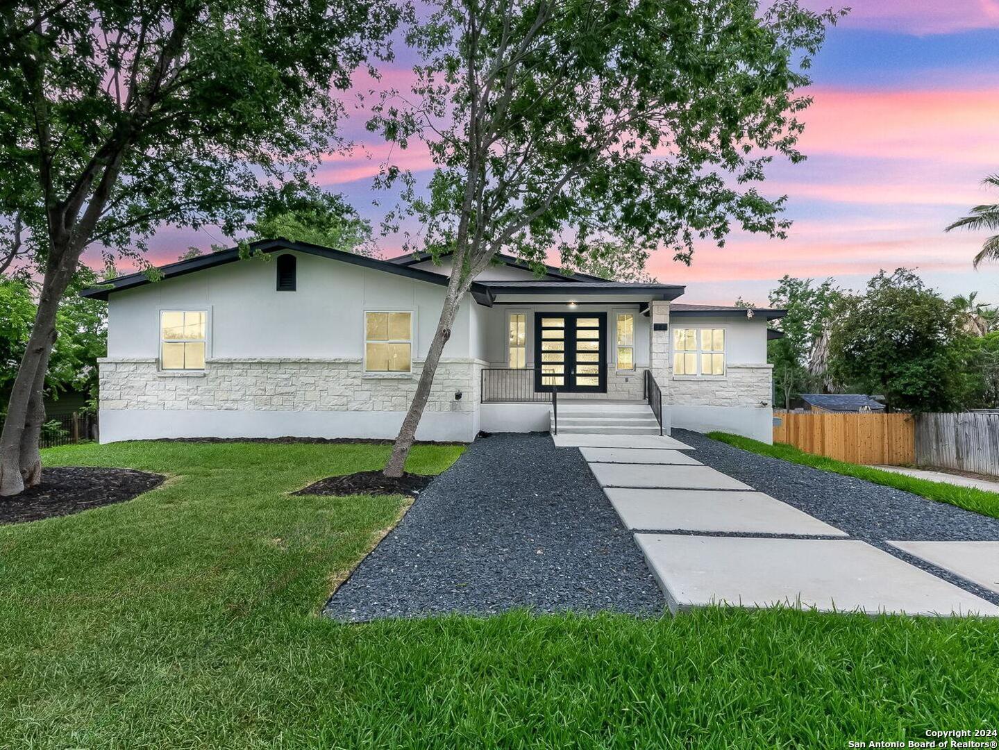 630 E Sunshine Drive San Antonio TX 78228