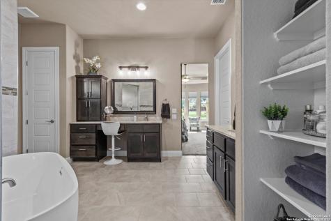 1186 Via Principale New Braunfels TX 78132