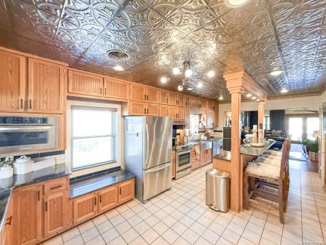 2828 2nd Street Pleasanton TX 78064