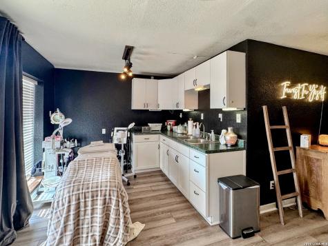 2828 2nd Street Pleasanton TX 78064