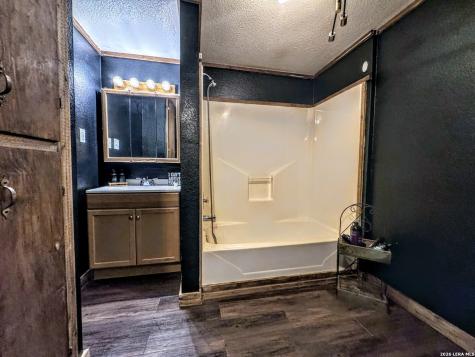 2828 2nd Street Pleasanton TX 78064