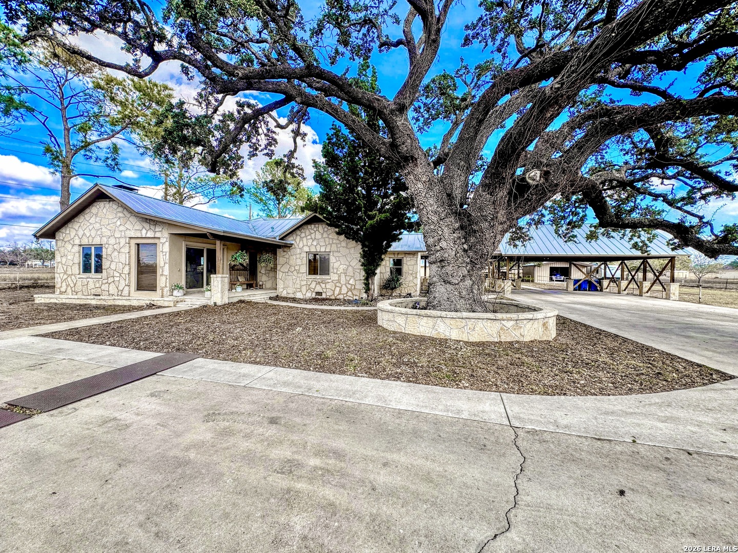 2828 2nd Street Pleasanton TX 78064