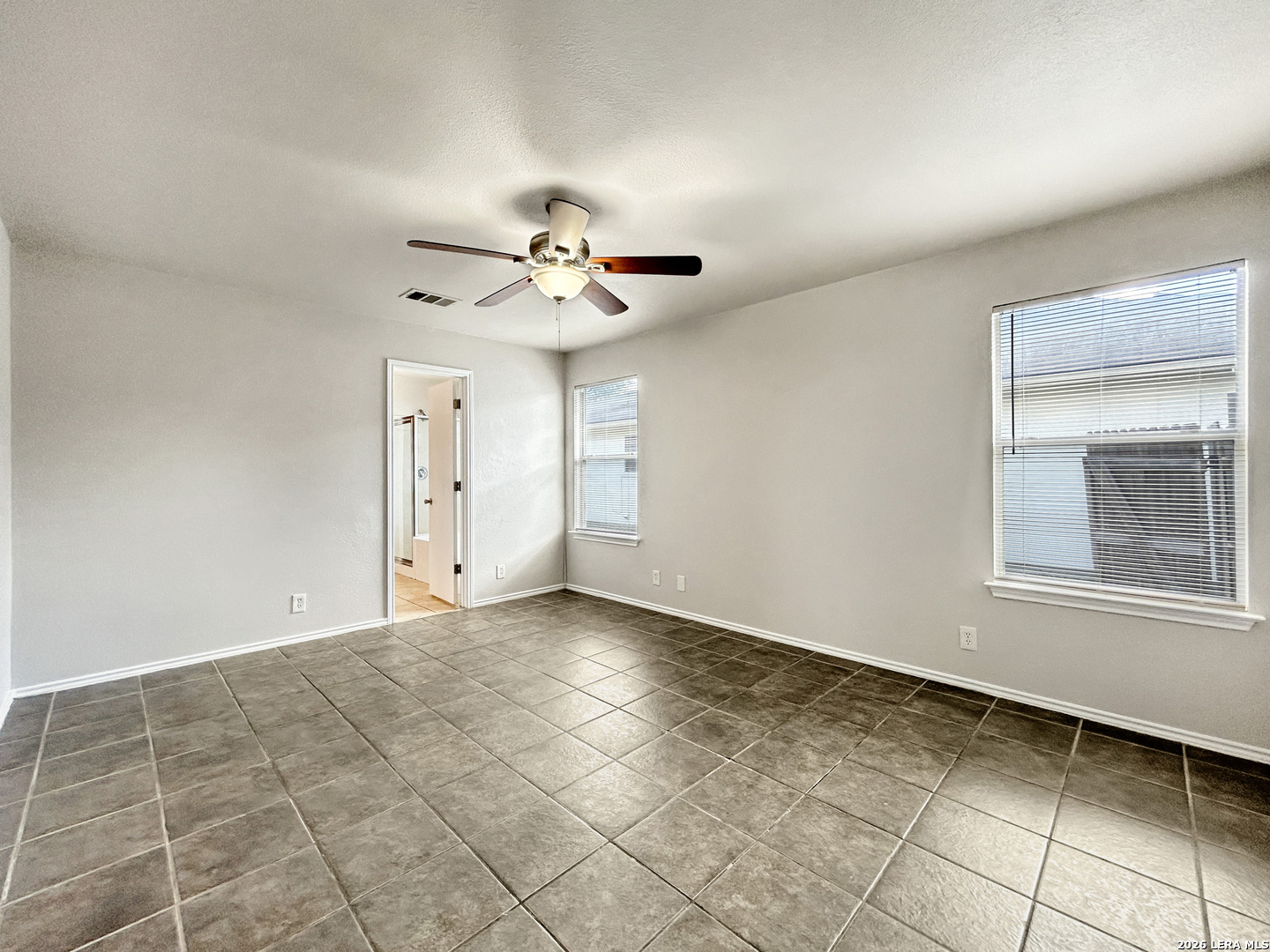 7130 Autumn Acres Converse TX 78109