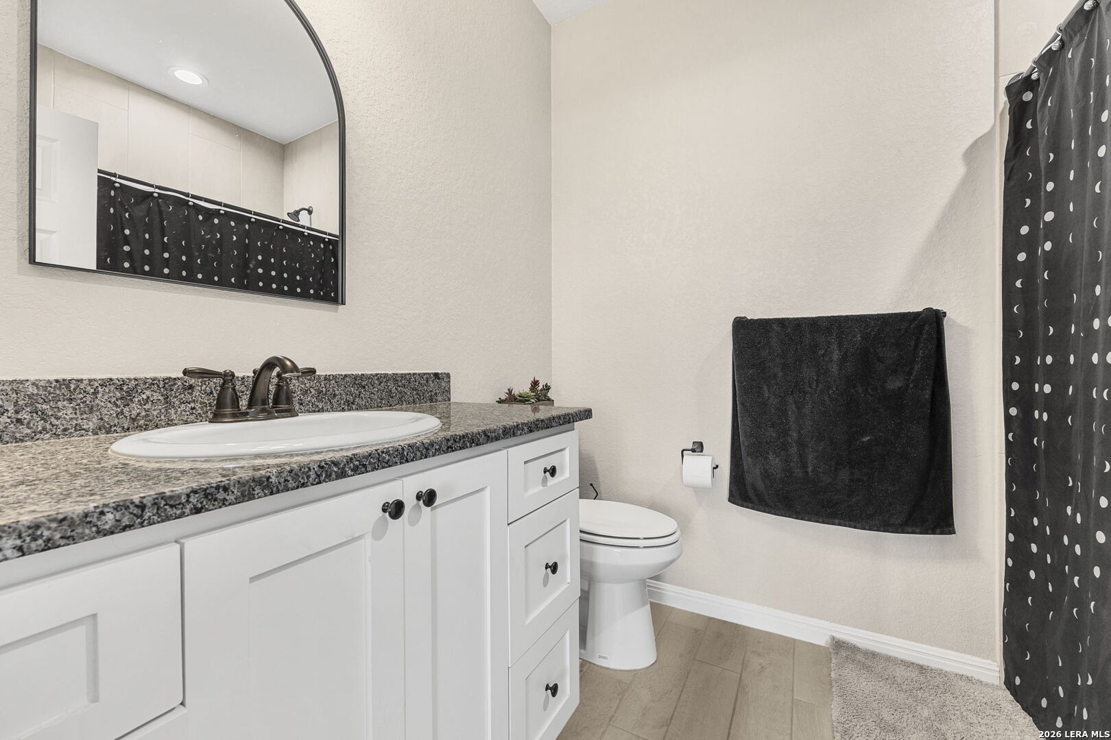 213 Colonial Lane La Vernia TX 78121