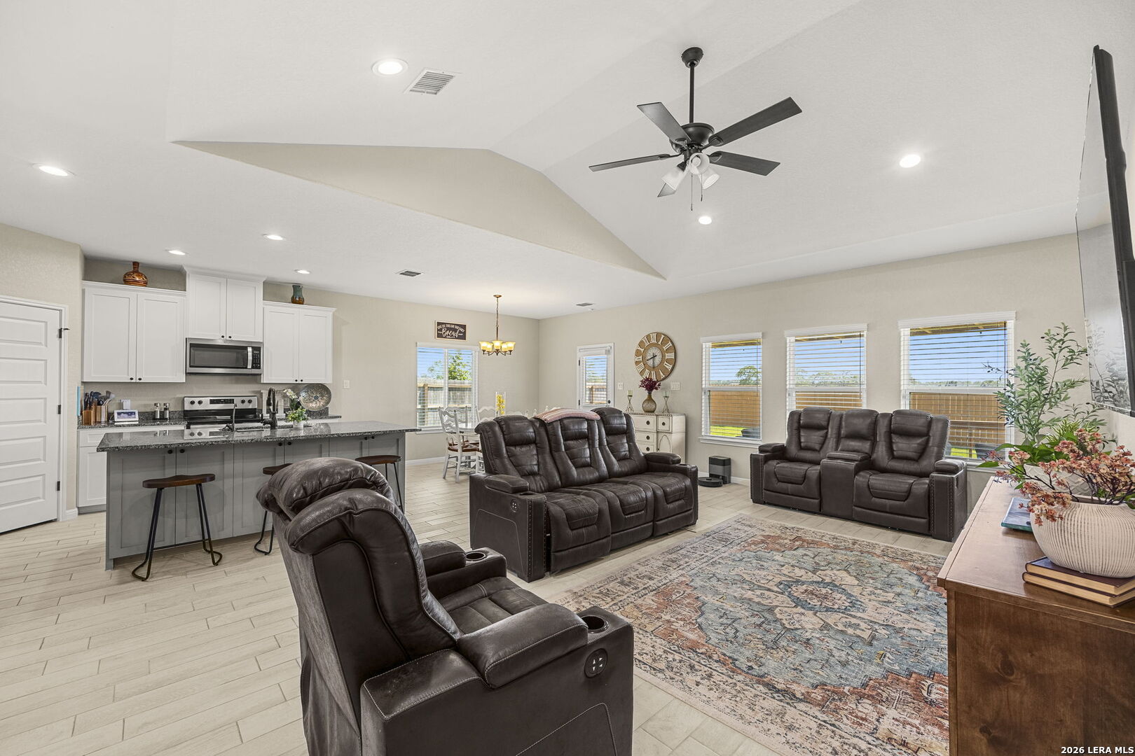 213 Colonial Lane La Vernia TX 78121