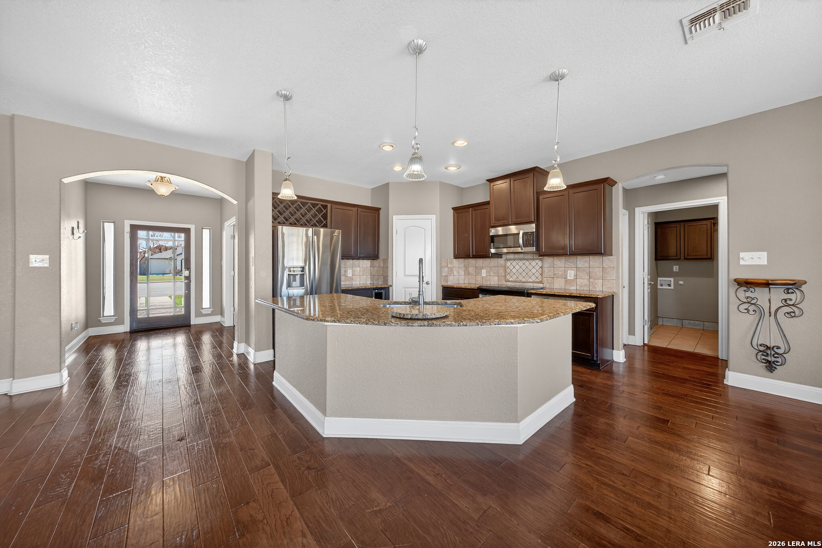 1768 Stonehaven Pleasanton TX 78064