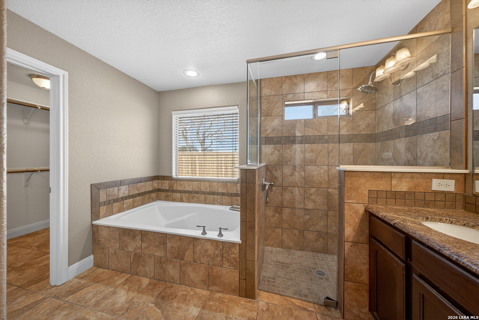 1768 Stonehaven Pleasanton TX 78064