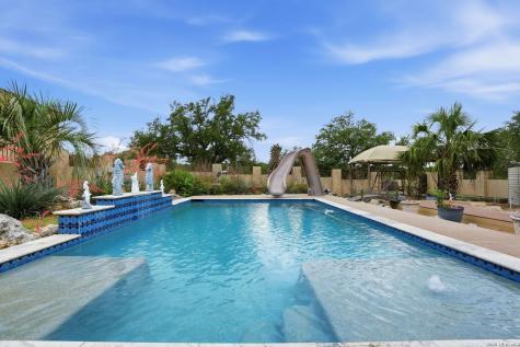 282 Lantana Cerro Spring Branch TX 78070