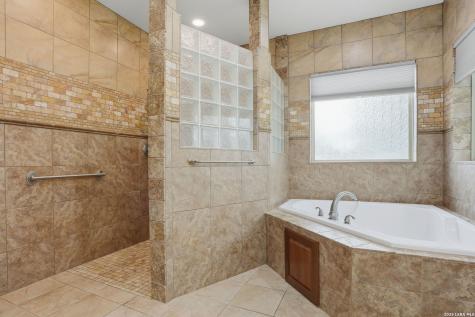 282 Lantana Cerro Spring Branch TX 78070