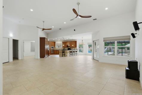 282 Lantana Cerro Spring Branch TX 78070