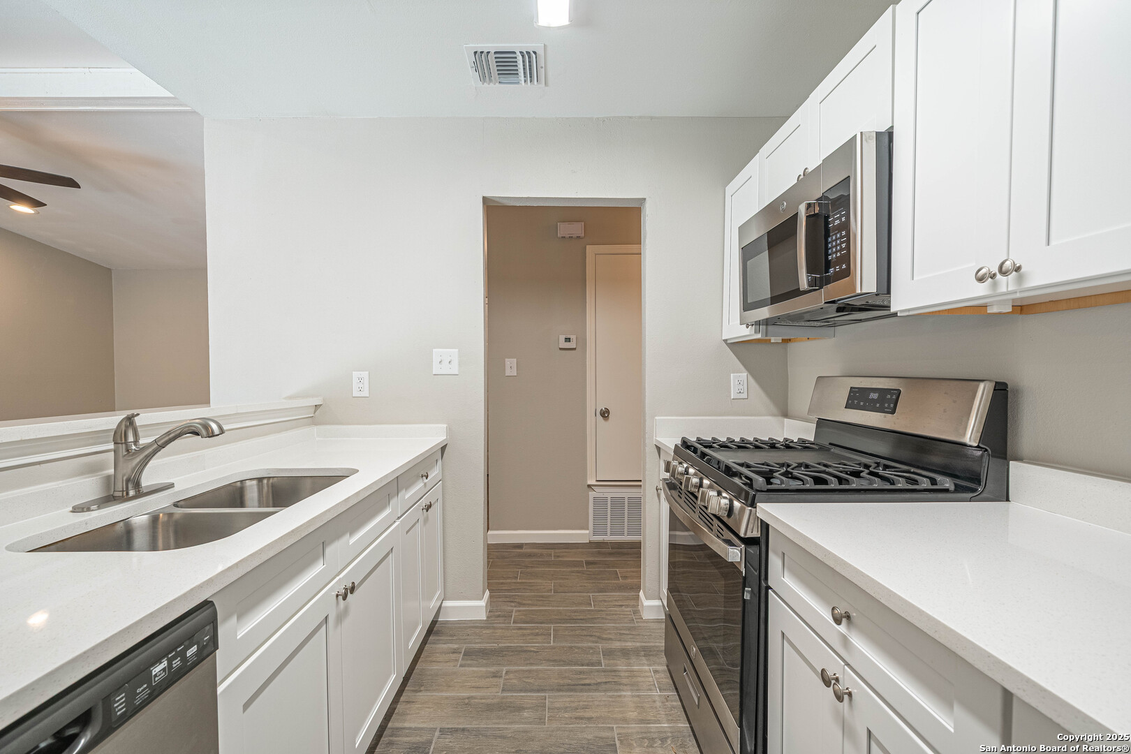 7814 Oak Forest Live Oak TX 78233