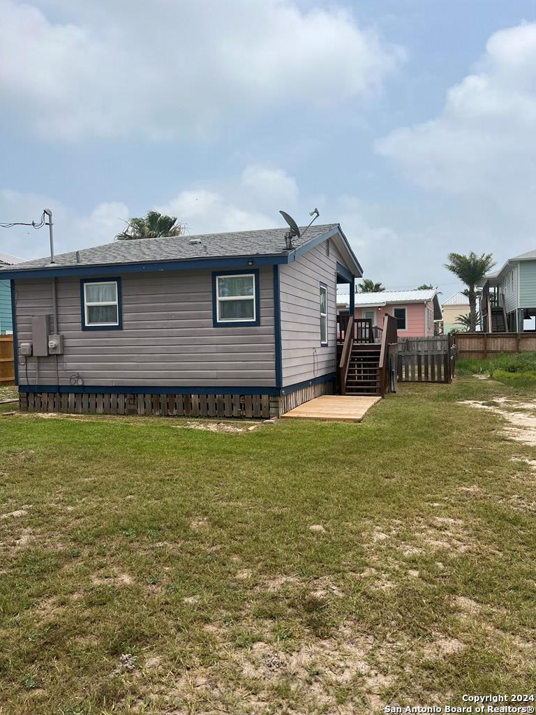 820 Magnolia Rockport TX 78382