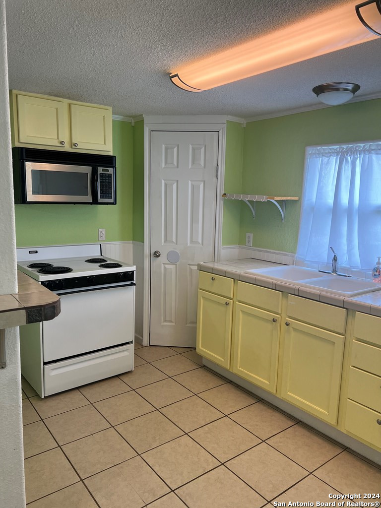 820 Magnolia Rockport TX 78382