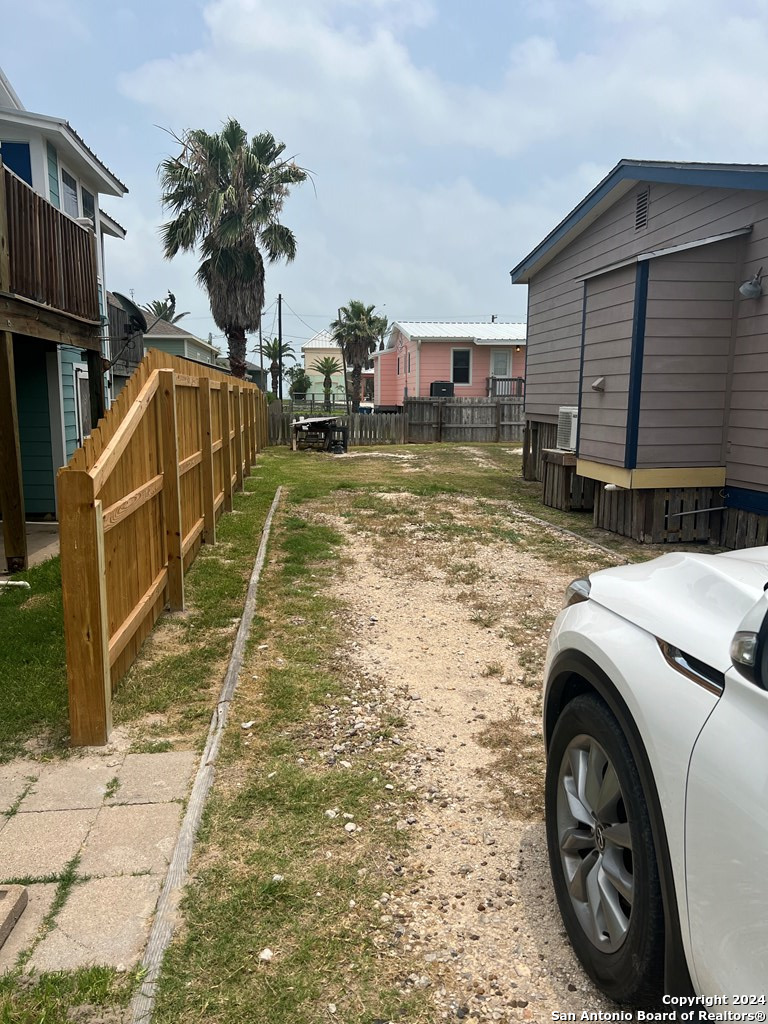 820 Magnolia Rockport TX 78382