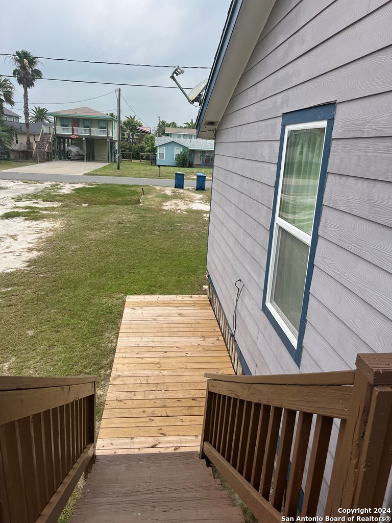 820 Magnolia Rockport TX 78382