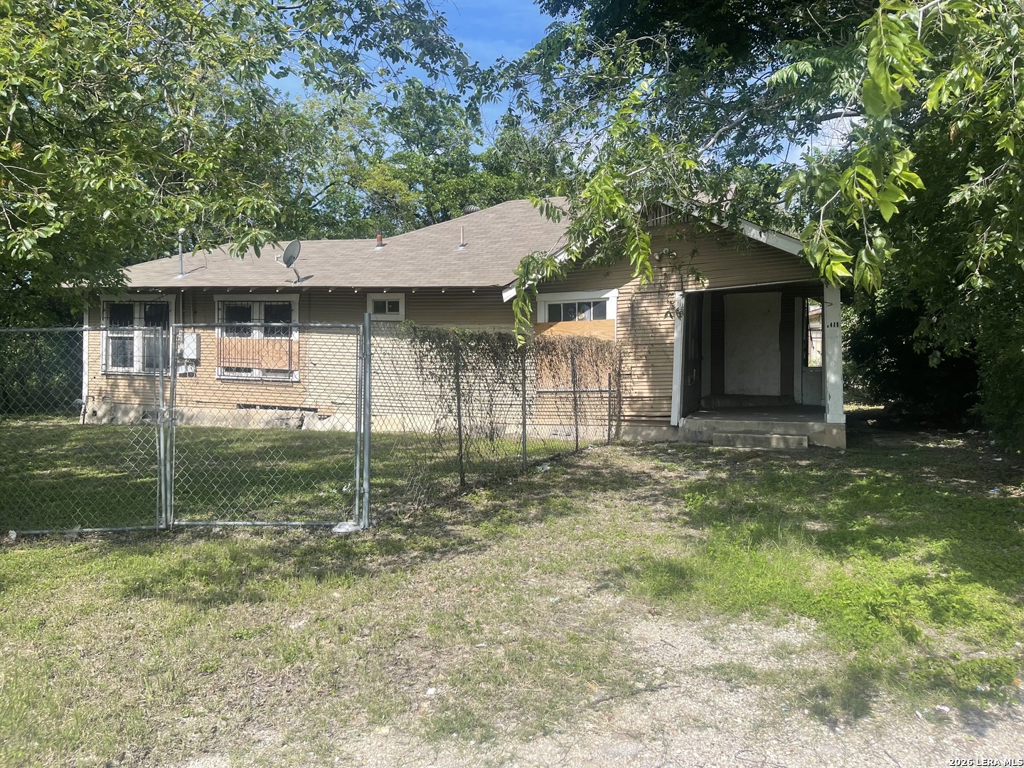 2411 S Zarzamora Street San Antonio TX 78207