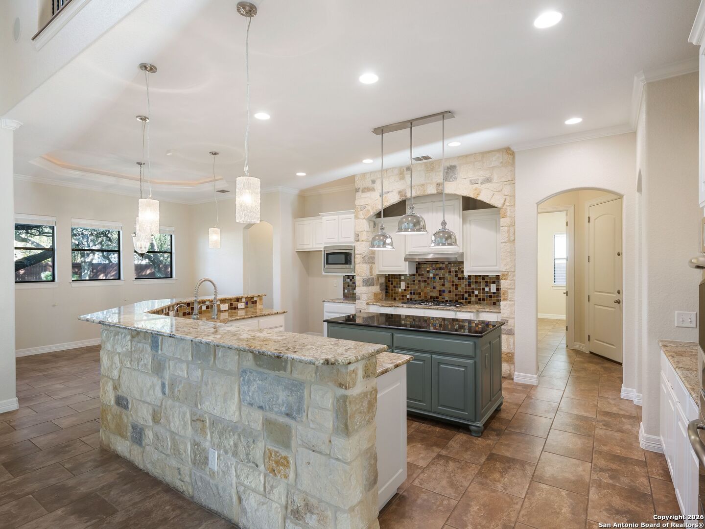 303 Regent Circle San Antonio TX 78231