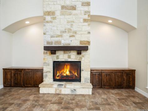 303 Regent Circle San Antonio TX 78231