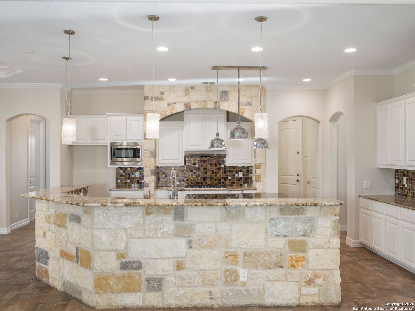 303 Regent Circle San Antonio TX 78231