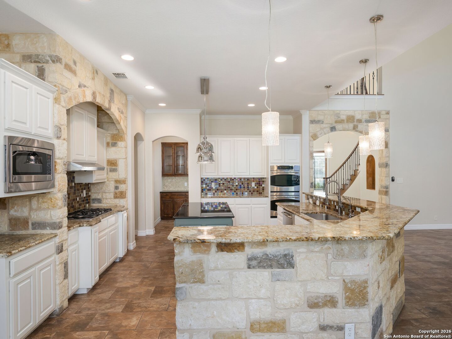 303 Regent Circle San Antonio TX 78231