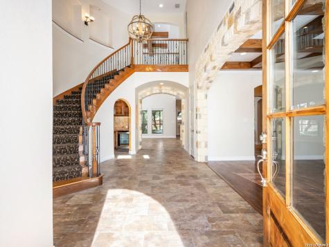 303 Regent Circle San Antonio TX 78231