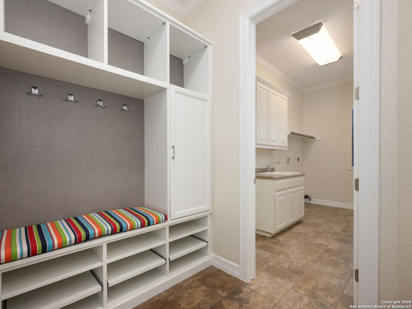 303 Regent Circle San Antonio TX 78231