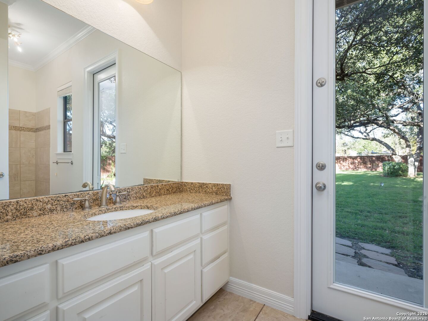 303 Regent Circle San Antonio TX 78231