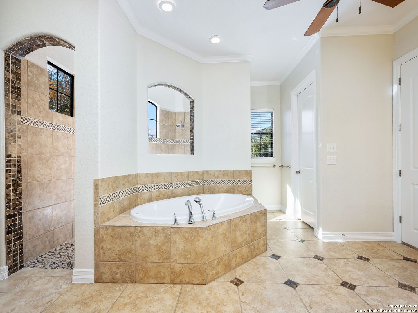 303 Regent Circle San Antonio TX 78231