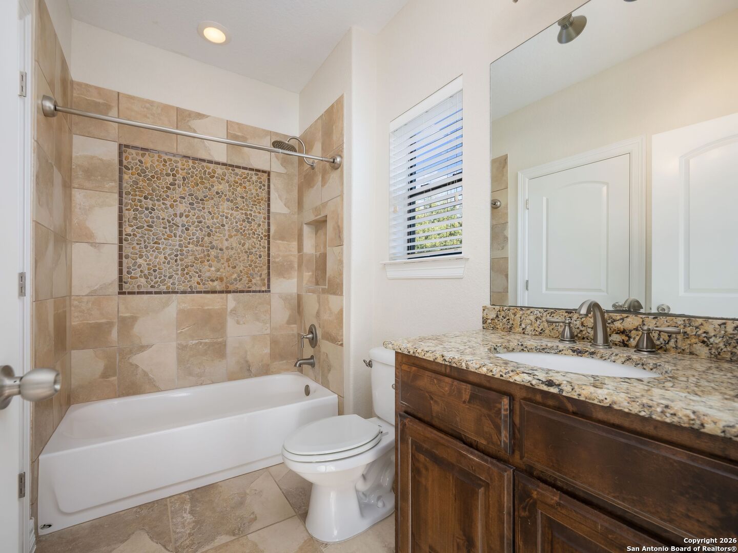 303 Regent Circle San Antonio TX 78231