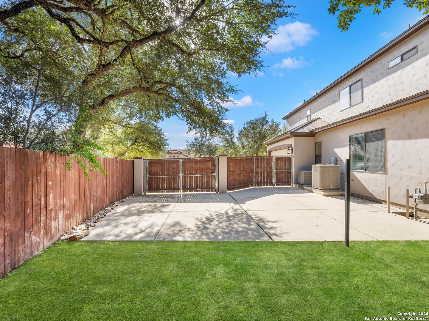 303 Regent Circle San Antonio TX 78231