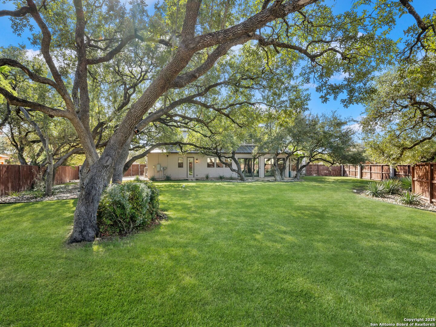 303 Regent Circle San Antonio TX 78231