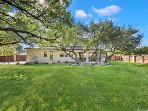 303 Regent Circle San Antonio TX 78231