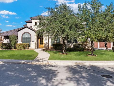 303 Regent Circle San Antonio TX 78231
