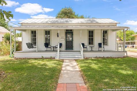 329 N Guenther Avenue New Braunfels TX 78130