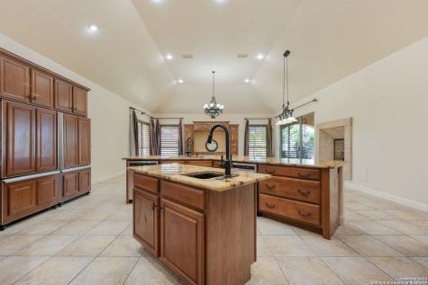 124 Allens Bend New Braunfels TX 78130