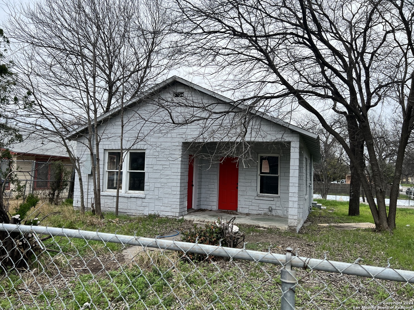 655 W Theo Avenue San Antonio TX 78225