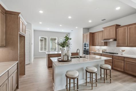 381 Jereth Crossing Castroville TX 78009