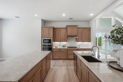 381 Jereth Crossing Castroville TX 78009