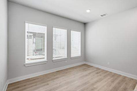 381 Jereth Crossing Castroville TX 78009